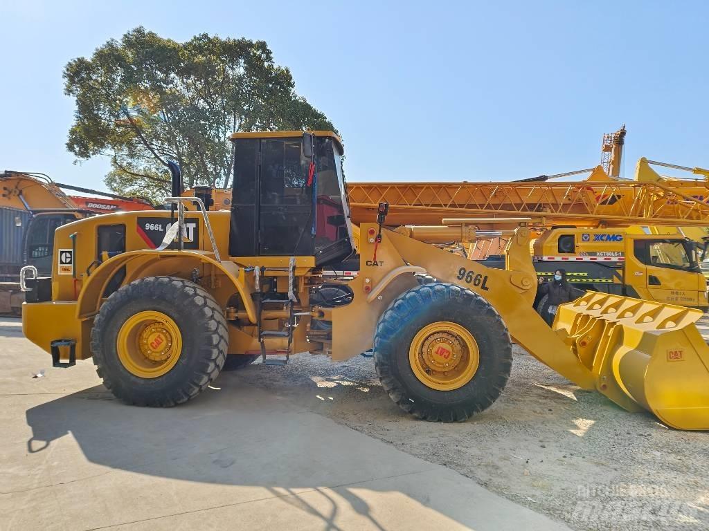 CAT 966 L Iekrāvēji uz riteņiem