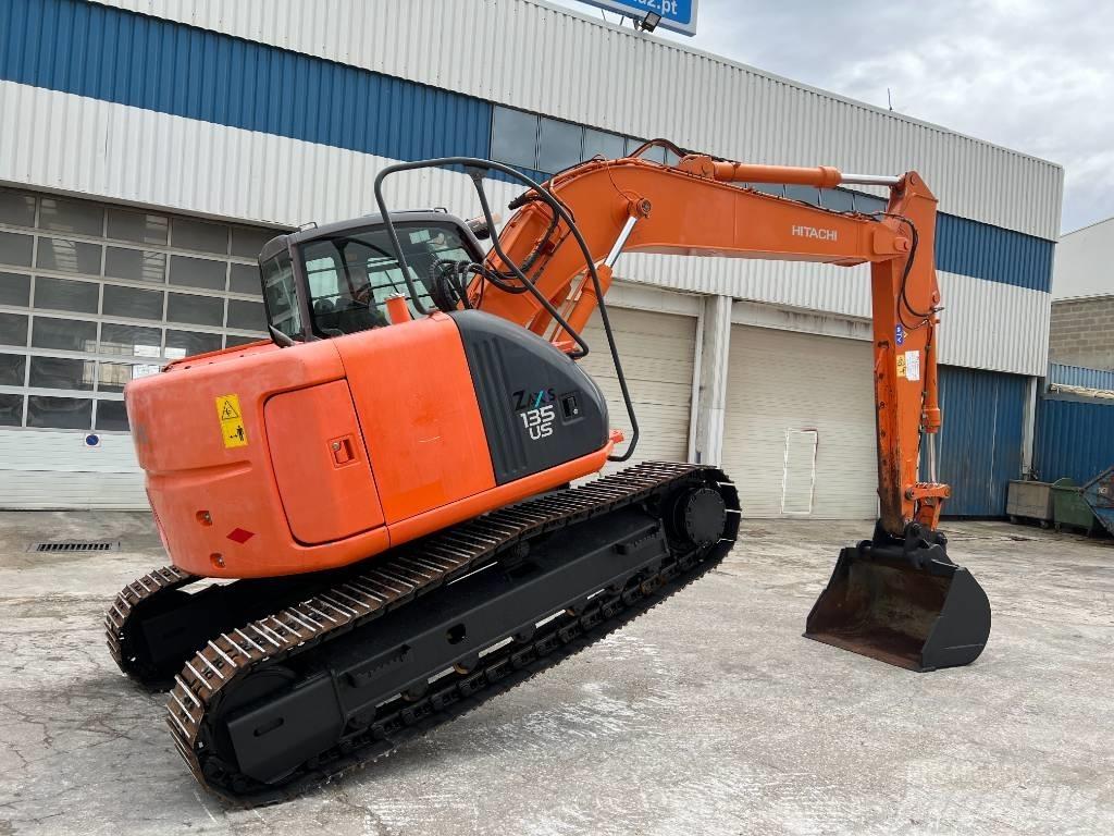 Hitachi ZX 135 US Kāpurķēžu ekskavatori