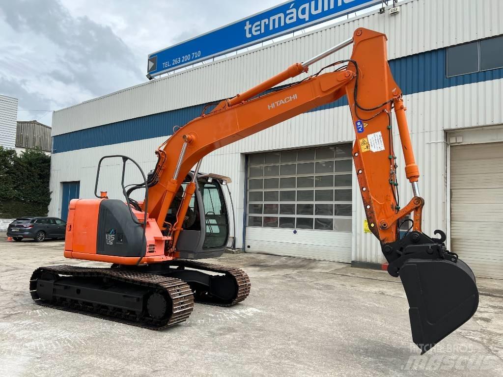 Hitachi ZX 135 US Kāpurķēžu ekskavatori