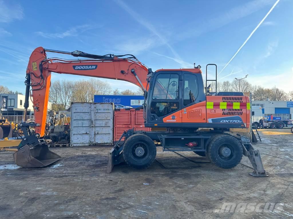 Doosan DX 170 W - 5 Ekskavatori uz riteņiem