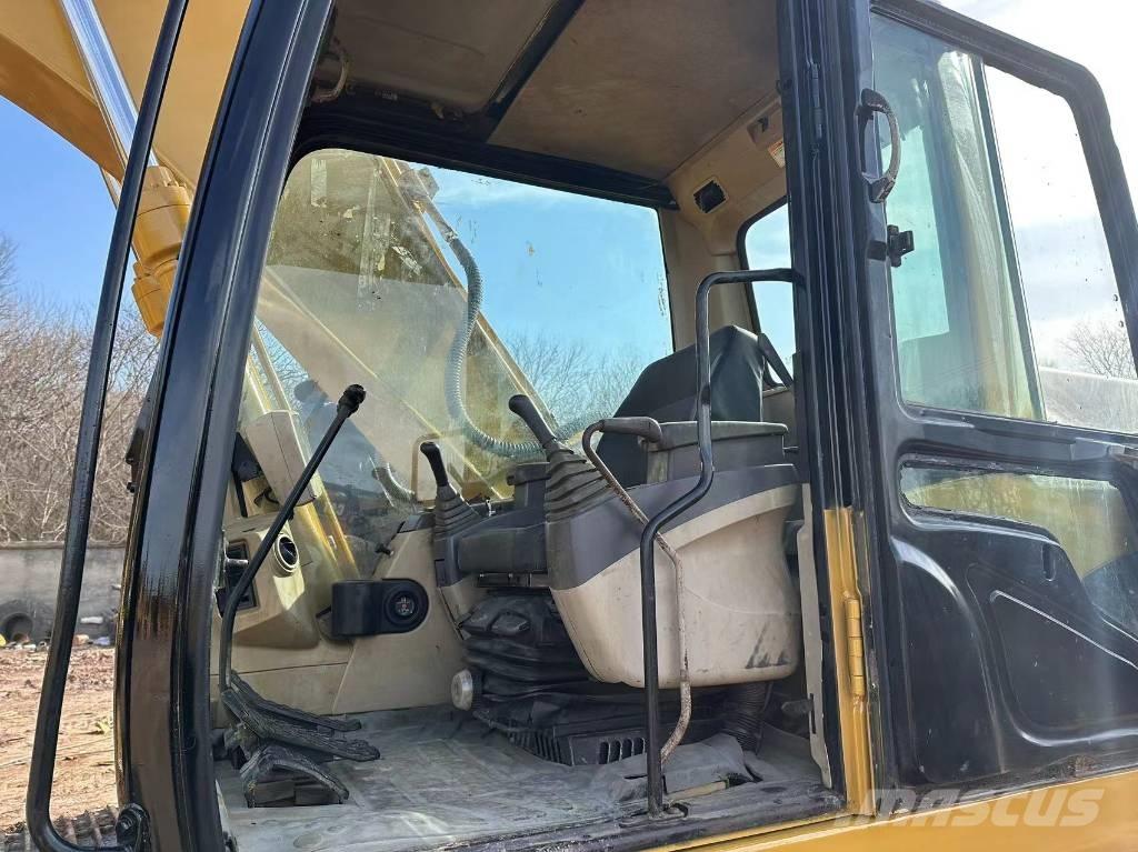 CAT 320 C L Kāpurķēžu ekskavatori