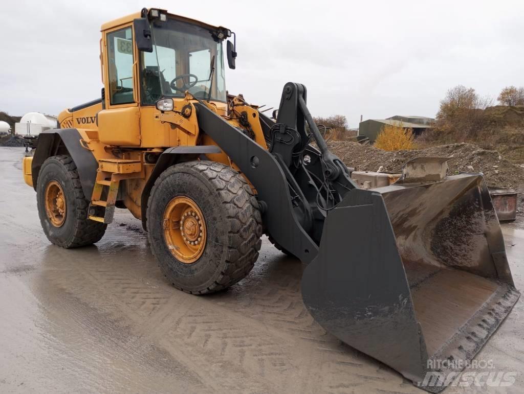 Volvo L 90 E Iekrāvēji uz riteņiem