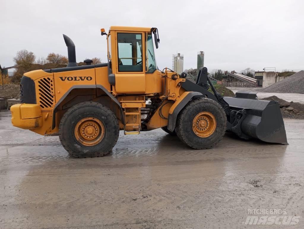 Volvo L 90 E Iekrāvēji uz riteņiem