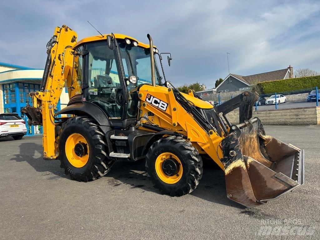 JCB 3CX Air Con Ekskavatori-iekrāvēji