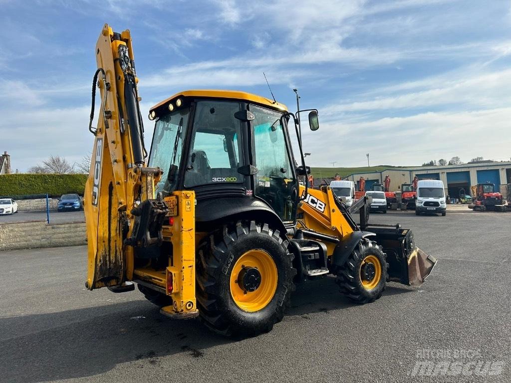 JCB 3CX Air Con Ekskavatori-iekrāvēji