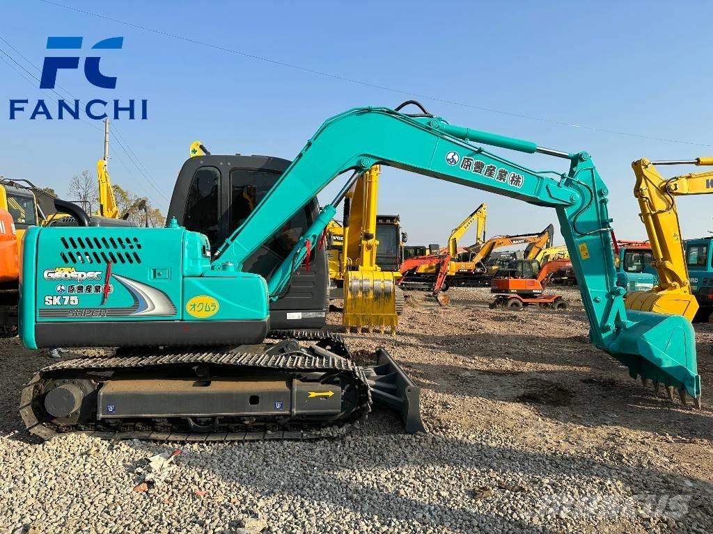 Kobelco SK 75 Kāpurķēžu ekskavatori