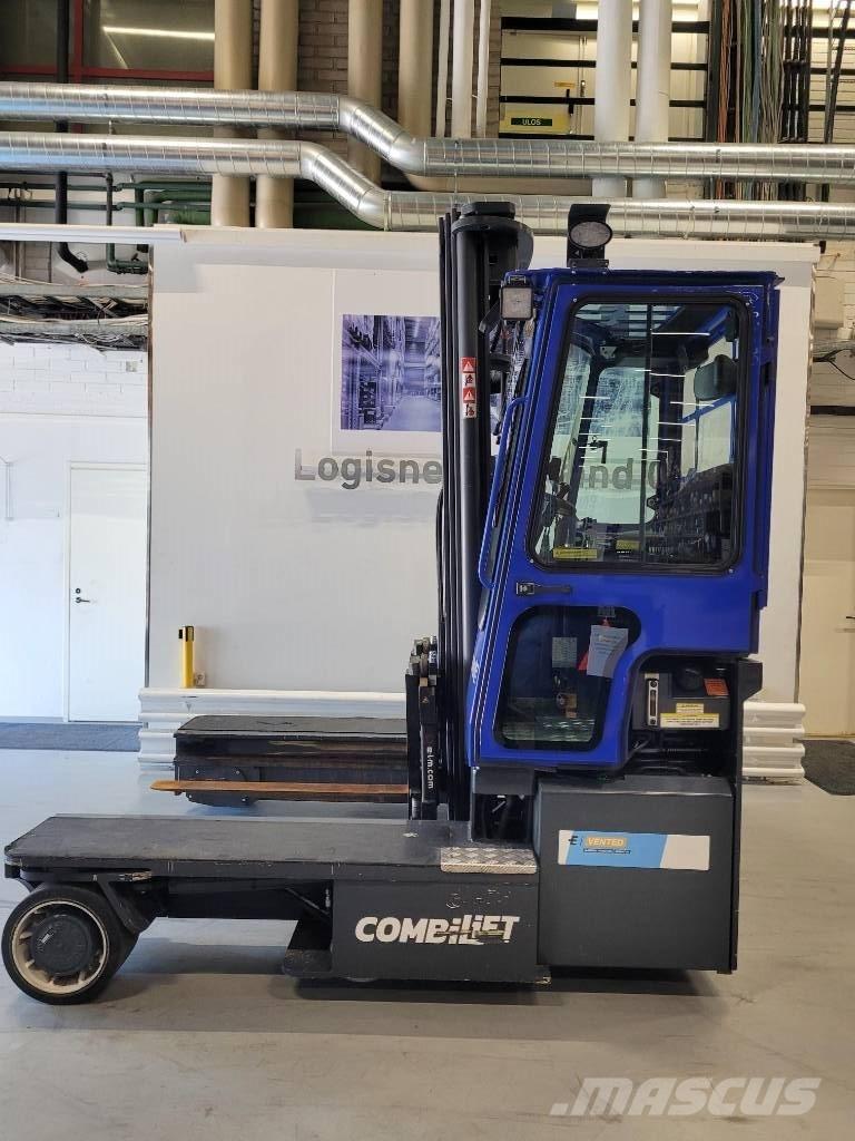 Combilift C4500 ET Četru virzienu krāvēji