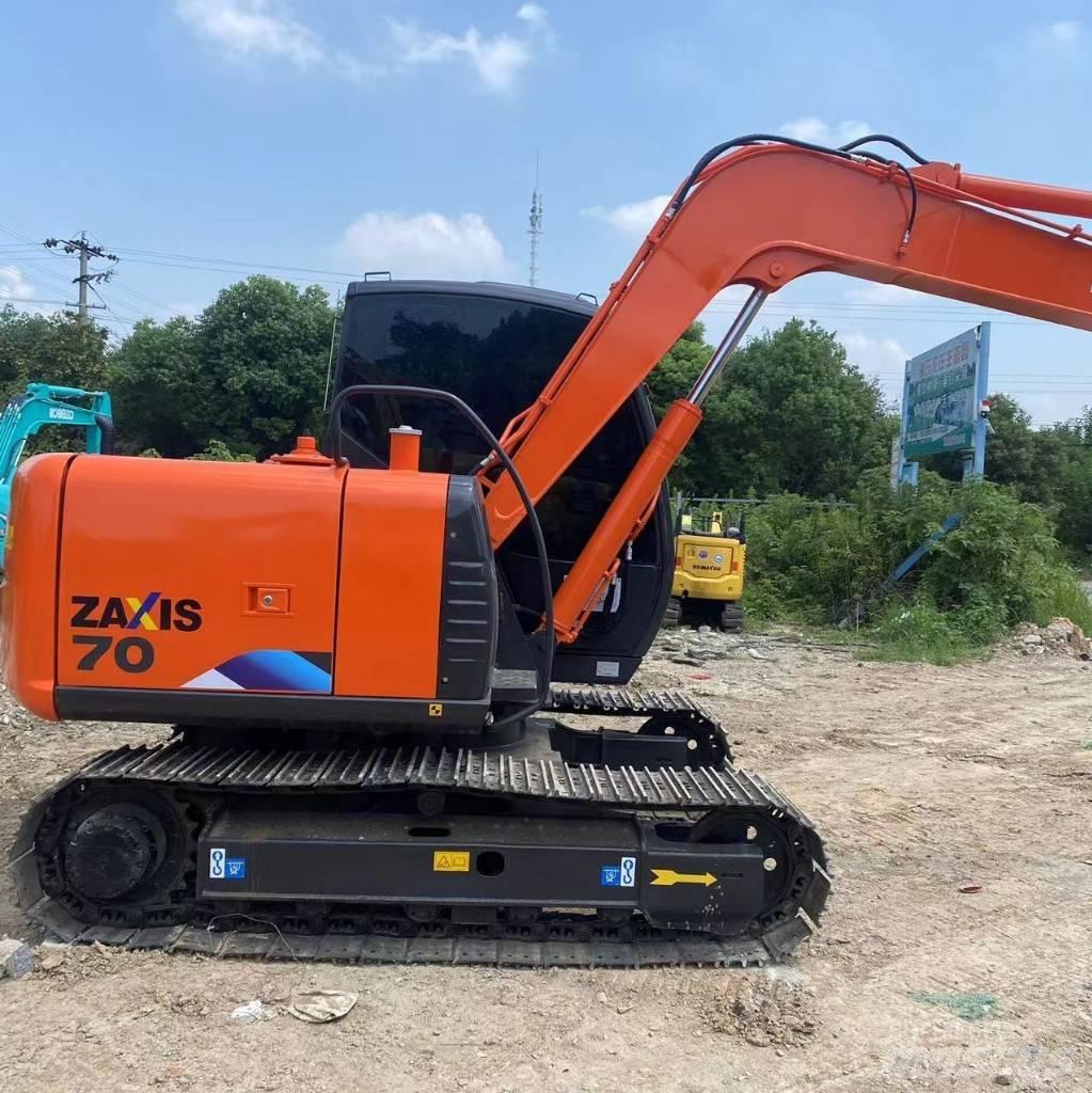 Hitachi ZX 70 Kāpurķēžu ekskavatori