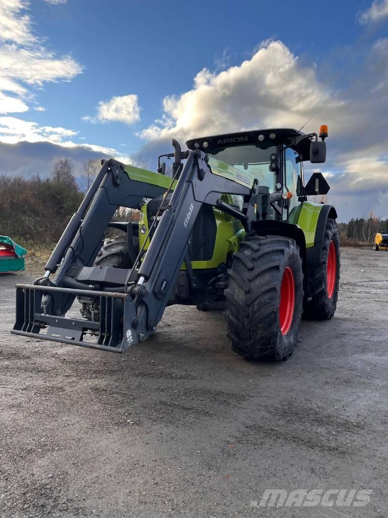 CLAAS ARION 650 Traktori