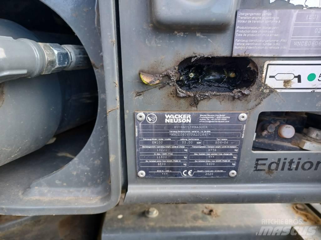 Wacker Neuson EW100 Ekskavatori uz riteņiem