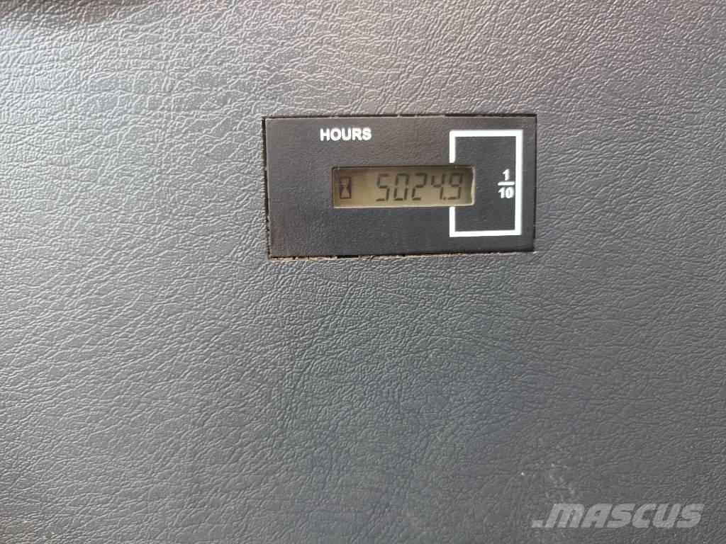 Hyundai HX 235 LCR Kāpurķēžu ekskavatori