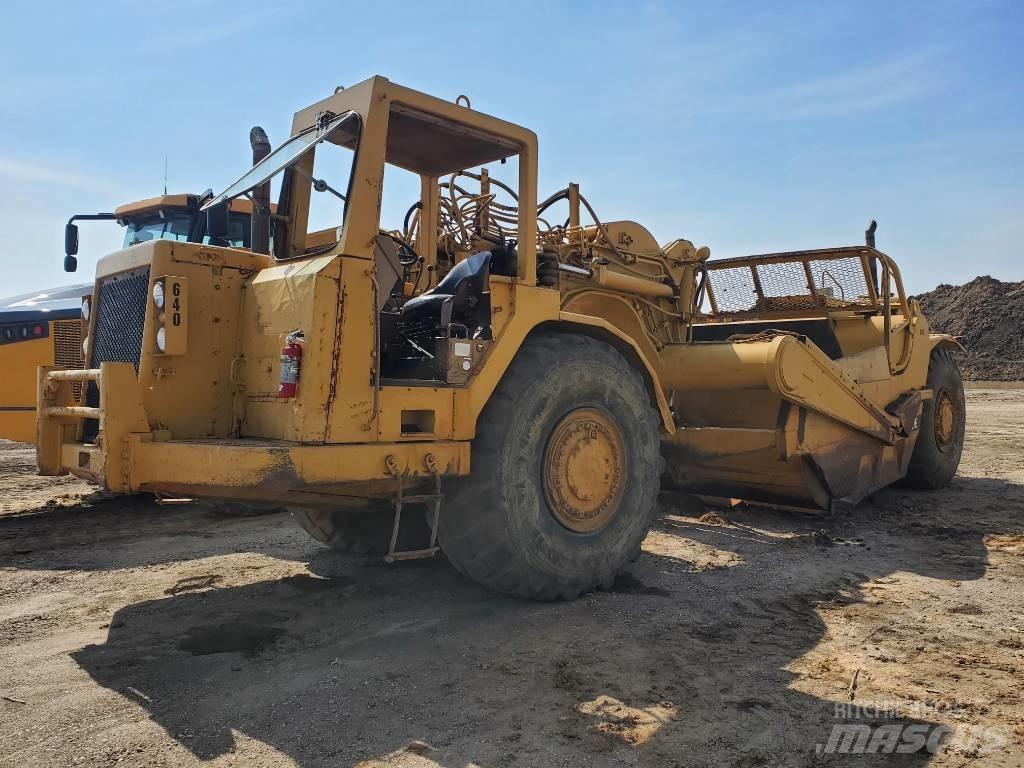 CAT 627 E Skrēperi