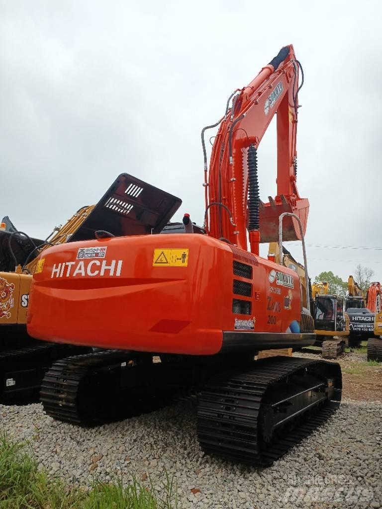 Hitachi ZX 200-3 Kāpurķēžu ekskavatori
