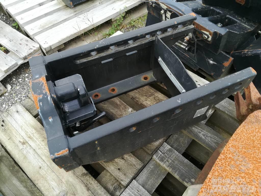 New Holland t 7 Cits traktoru papildaprīkojums