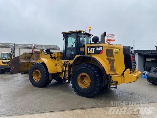 CAT 966 M Iekrāvēji uz riteņiem