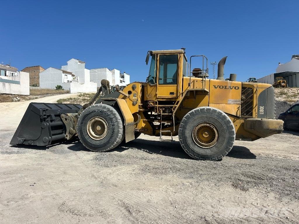 Volvo L 180 E Iekrāvēji uz riteņiem