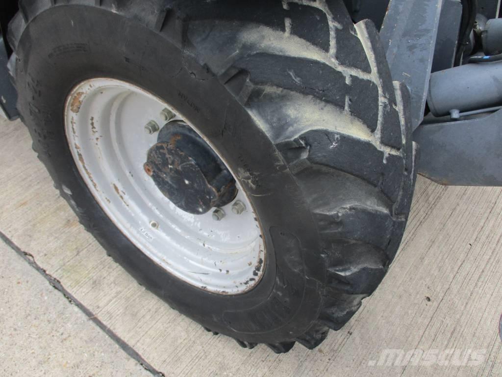 JLG 4013 (521) Teleskopiskie manipulatori