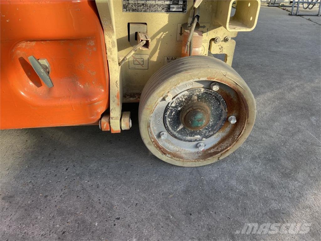 JLG 1930ES (4520) Šķerveida pacēlāji