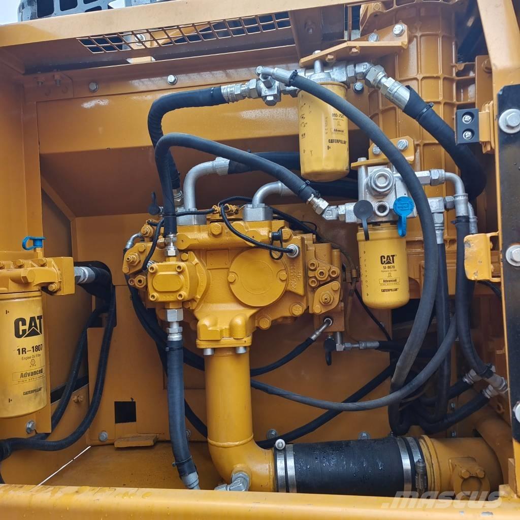 CAT 330 D Kāpurķēžu ekskavatori