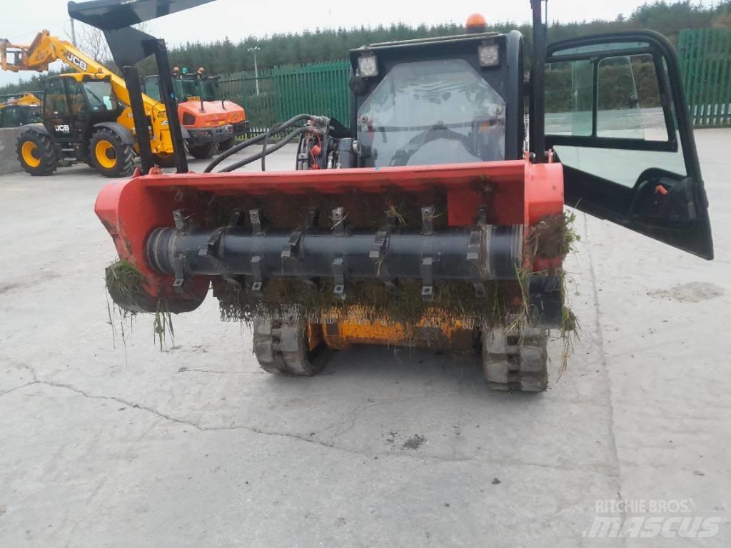 JCB 190 T Lietoti riteņu kompaktiekrāvēji