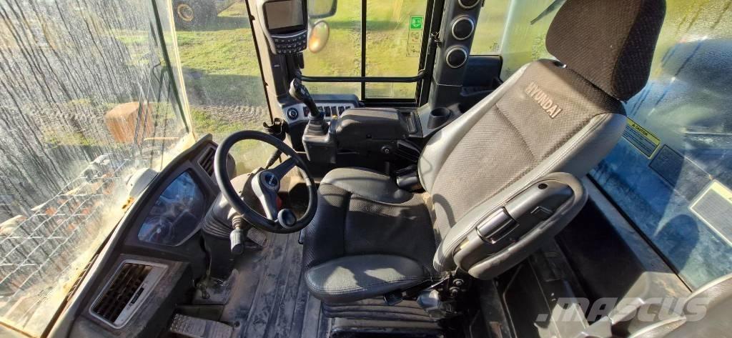 Hyundai HL 965 Iekrāvēji uz riteņiem