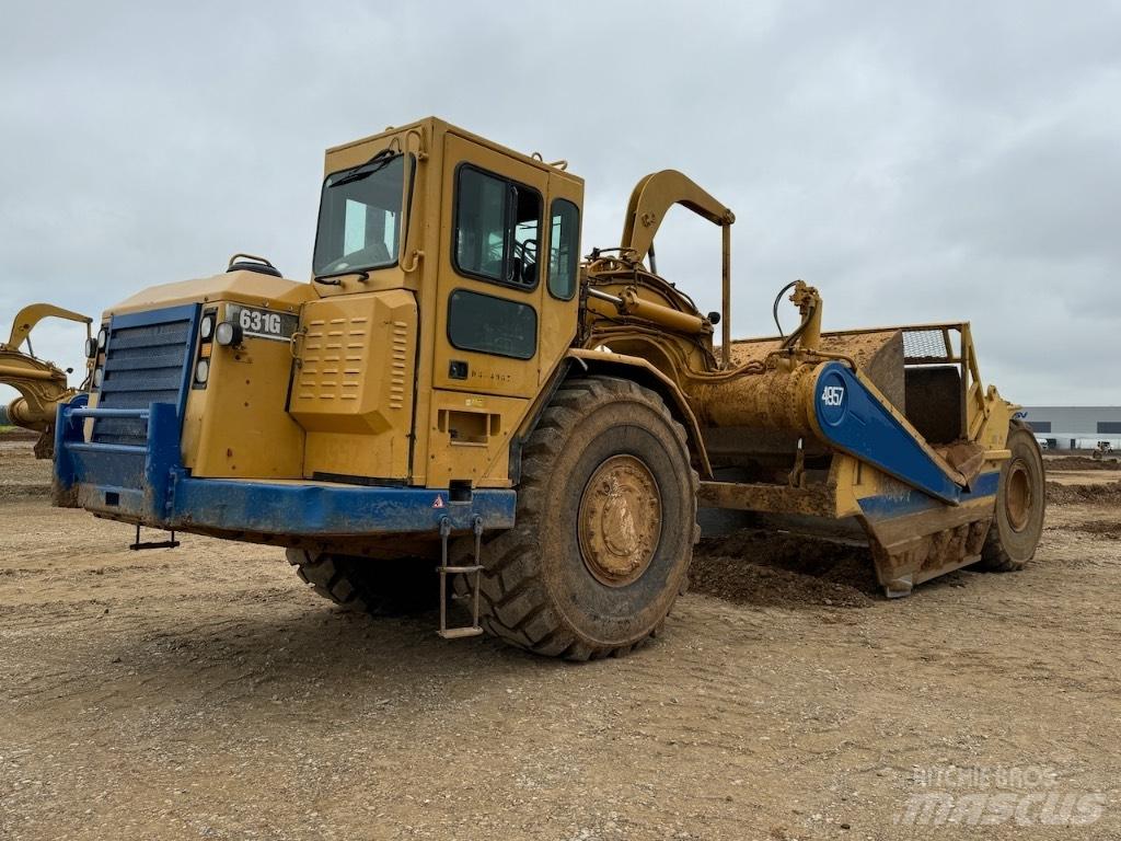 CAT 631 G Skrēperi