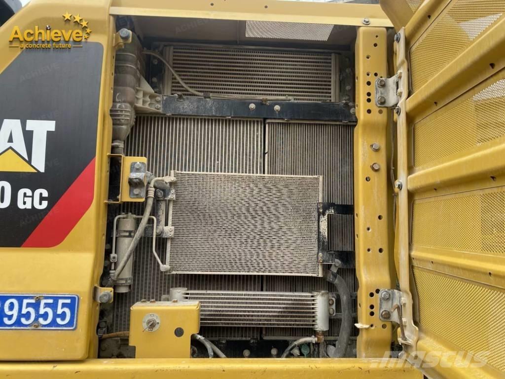 CAT 320GC Kāpurķēžu ekskavatori