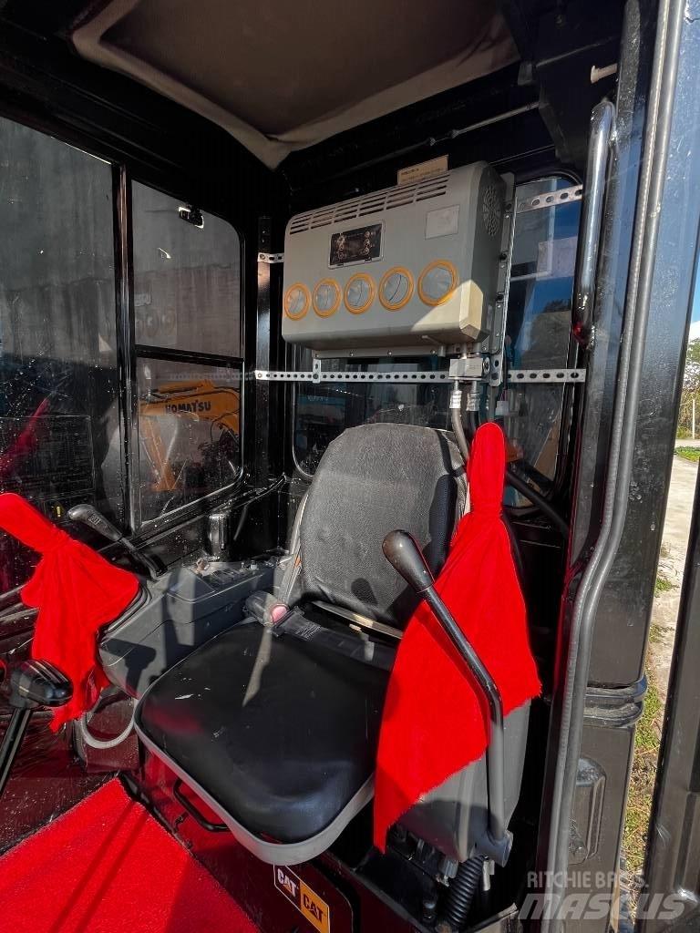 CAT 303.5ECR Kāpurķēžu ekskavatori