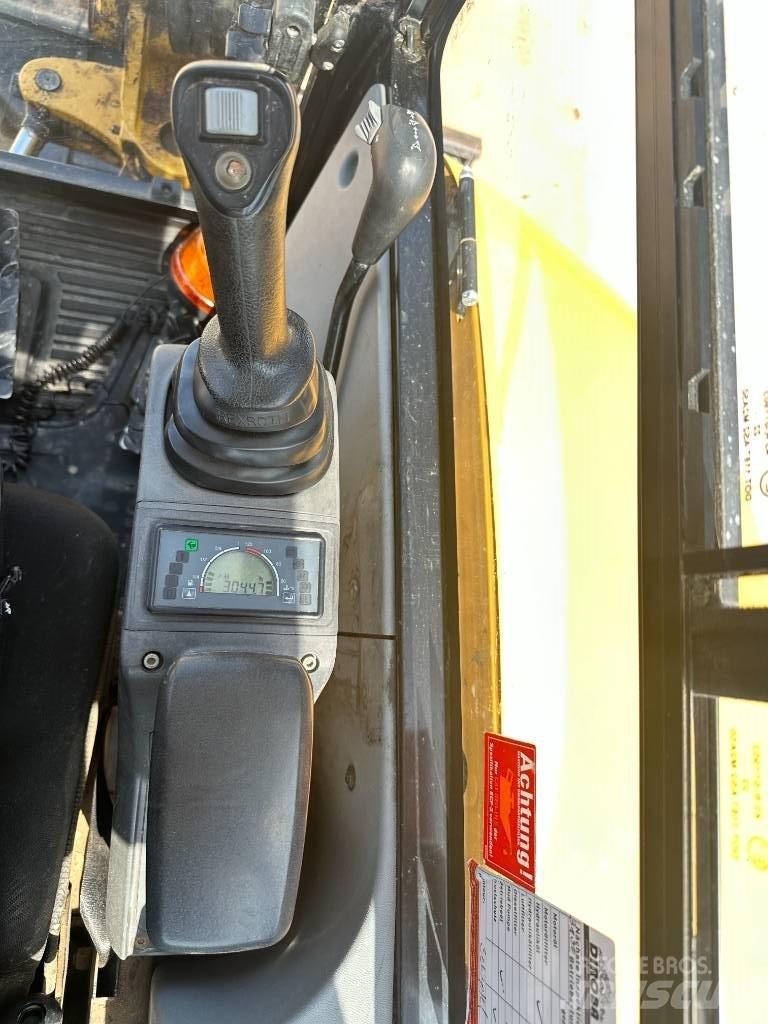 CAT 302.7 D CR Mini ekskavatori < 7 t
