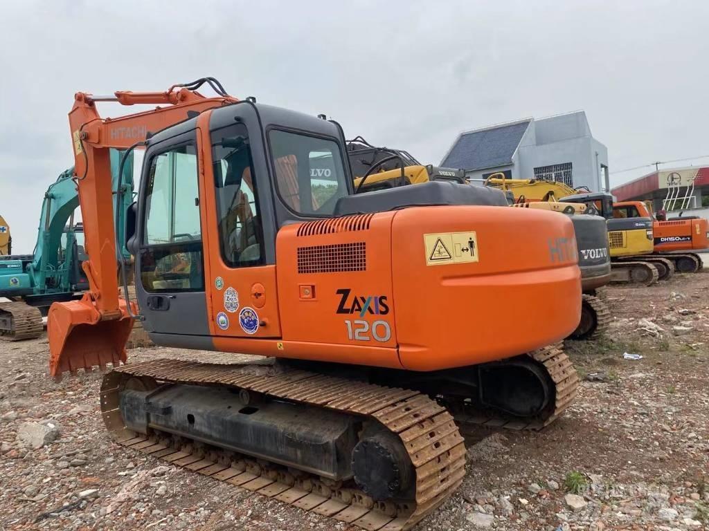 Hitachi ZX 120 Kāpurķēžu ekskavatori