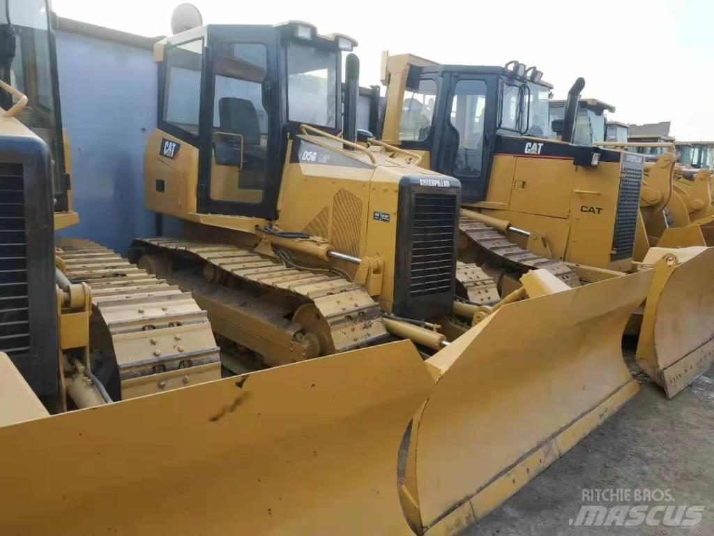 CAT D5M Kāpurķēžu buldozeri