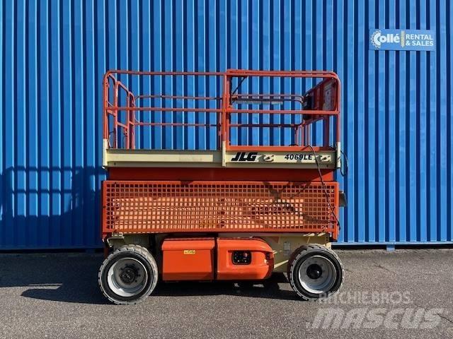 JLG 4069 LE Šķerveida pacēlāji