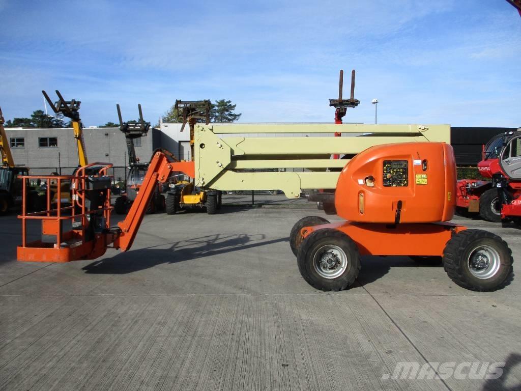 JLG 450 AJ (747) Strēles pacēlāji
