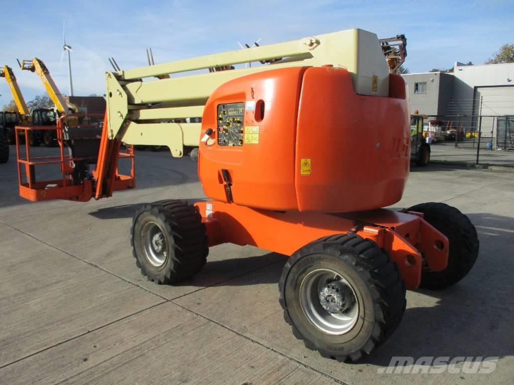 JLG 450 AJ (747) Strēles pacēlāji