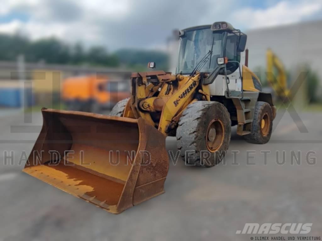 Liebherr L 524 Iekrāvēji uz riteņiem