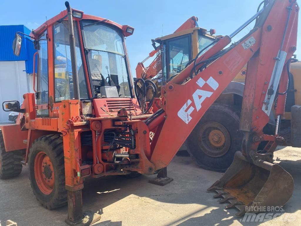 Fai KOMATSU 698 Ekskavatori-iekrāvēji