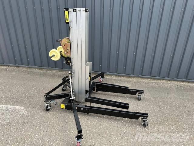 Rees Lift SML3,3 Citi pacēlāji un platformas