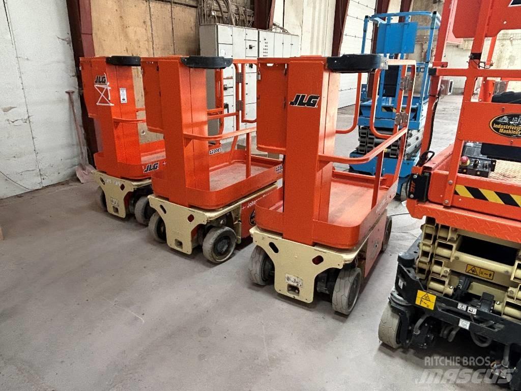 JLG 1230 ES Vertikālie pacēlāji