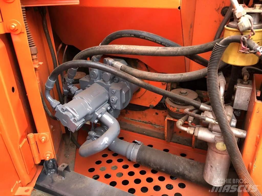 Hitachi ZX 60 Kāpurķēžu ekskavatori