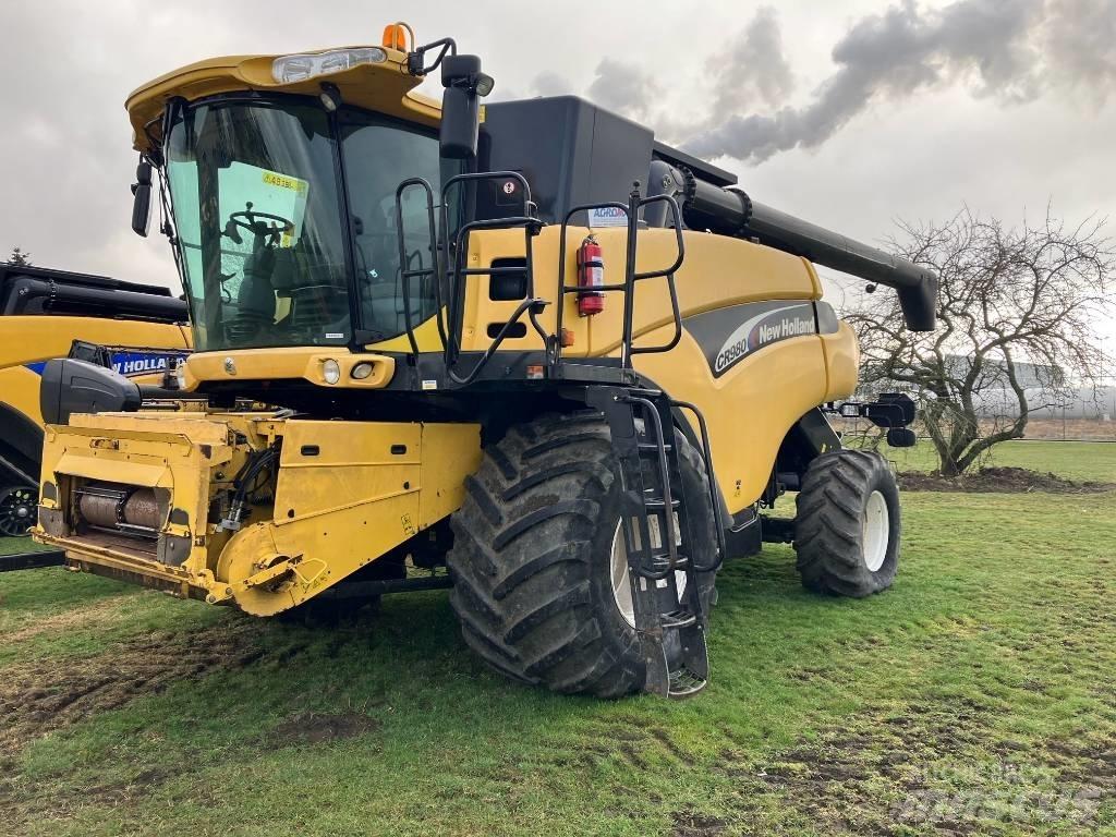 New Holland CR 980 Ražas novākšanas kombaini
