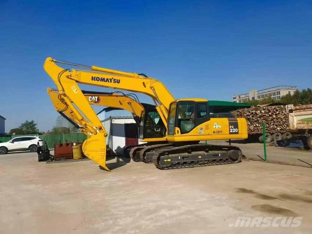 Komatsu PC 220 Kāpurķēžu ekskavatori