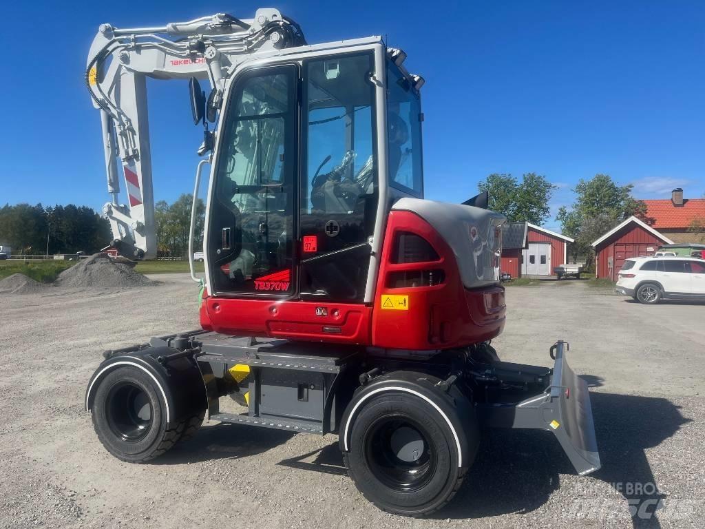 Takeuchi TB 370 W Ekskavatori uz riteņiem