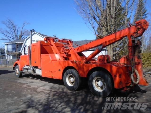 Western Star 4964B Evakuators ar manipulatoru