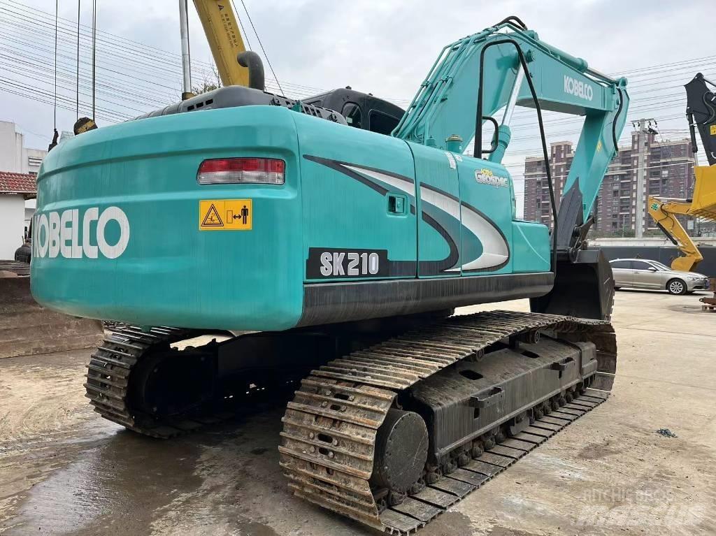 Kobelco SK 210 Kāpurķēžu ekskavatori