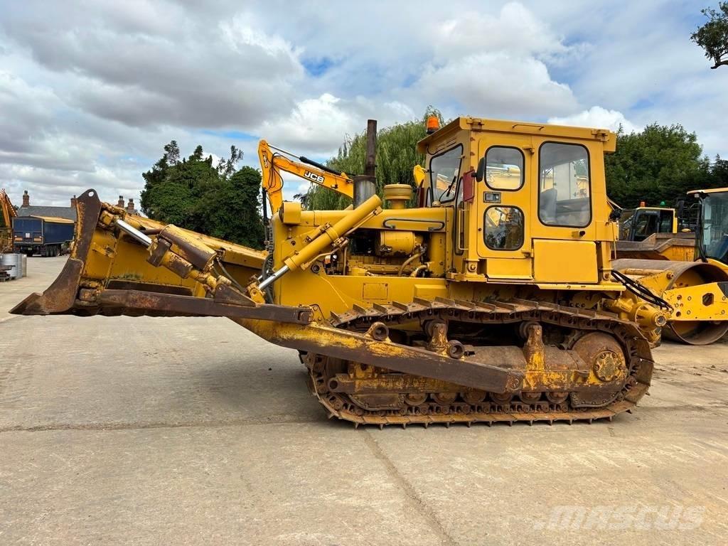 CAT D 6 D Kāpurķēžu buldozeri