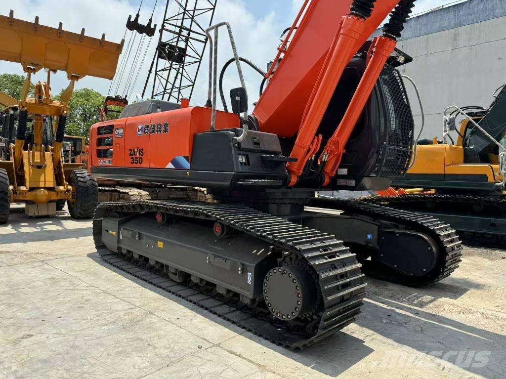 Hitachi ZX 350 H Kāpurķēžu ekskavatori