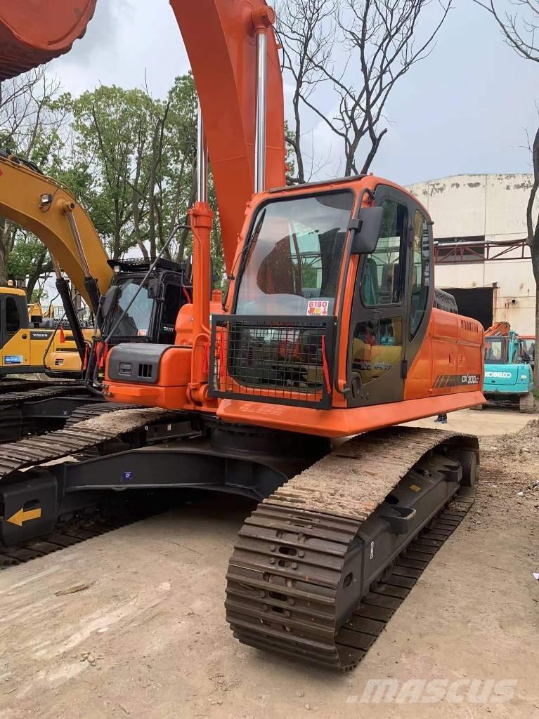 Doosan dx300 Kāpurķēžu ekskavatori