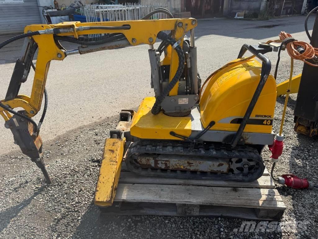 Brokk 40 Demontāžas ekskavators