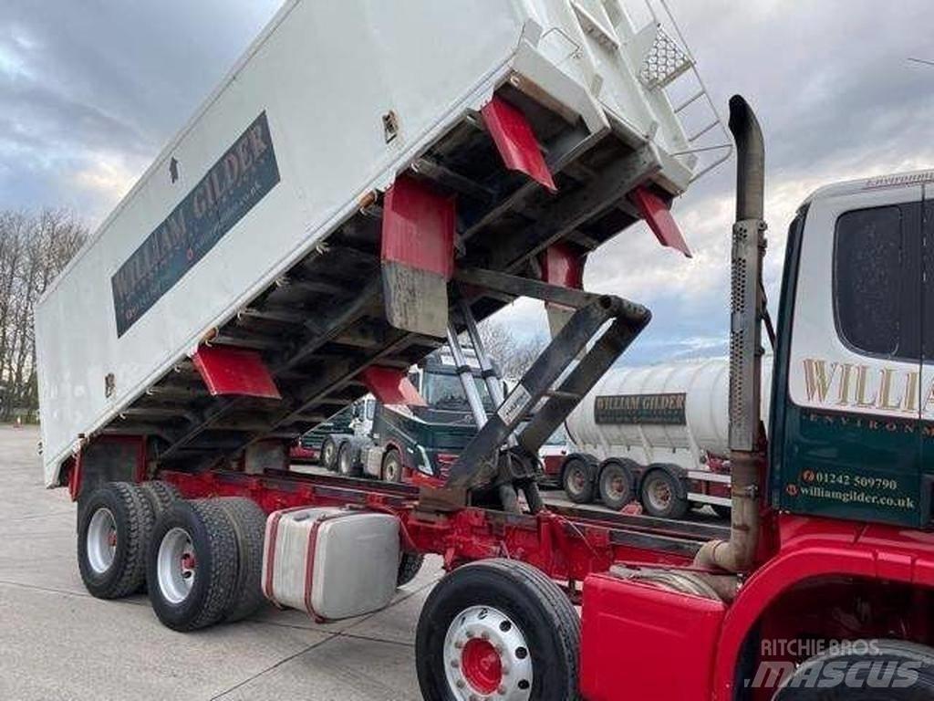 Scania P 380 Pašizgāzējs