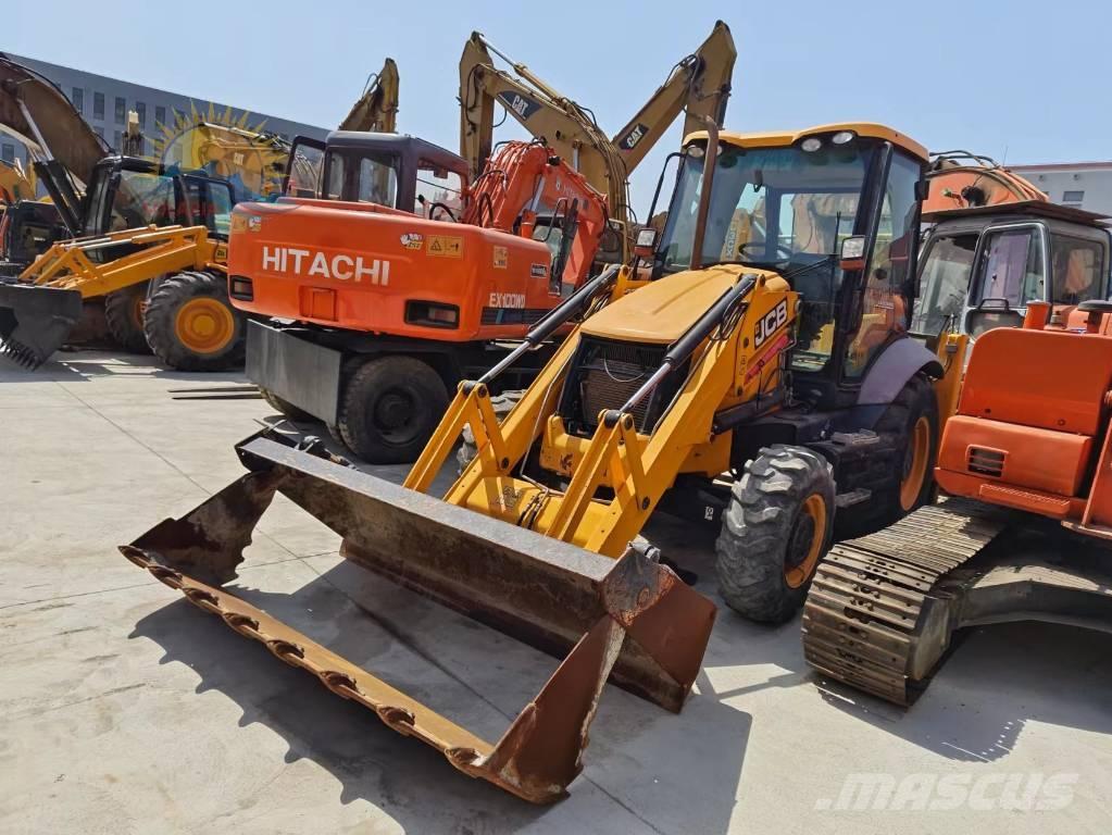JCB 3 CX Ekskavatori-iekrāvēji